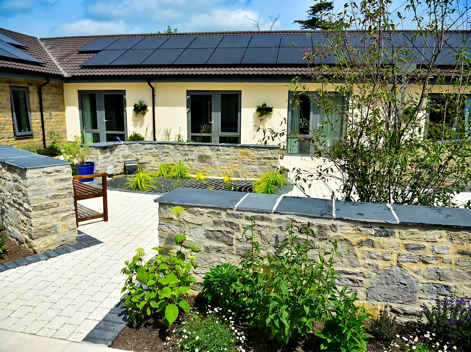 The landscaped courtyard garden at Castle House